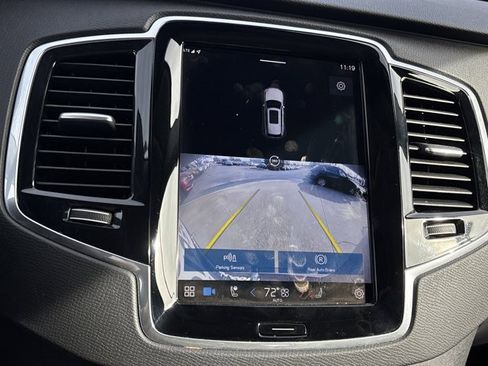 Used 2024 Volvo XC90 B5 Plus image 36