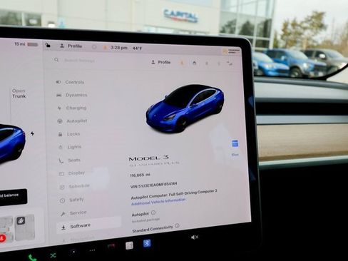 Used 2021 Tesla Model 3 Standard Range Plus image 17