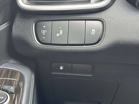 Used 2020 Kia Sorento LX w/ LX I4 Convenience Package image 24