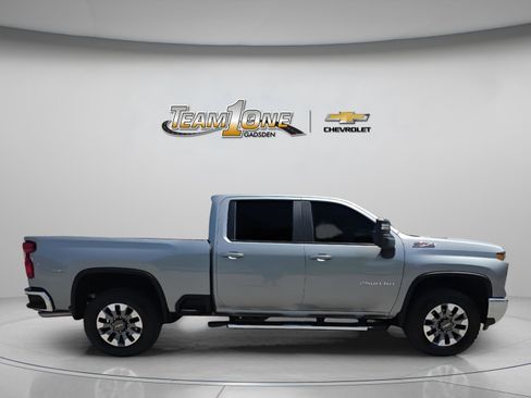 Used 2025 Chevrolet Silverado 2500 LT w/ All Star Edition image 9