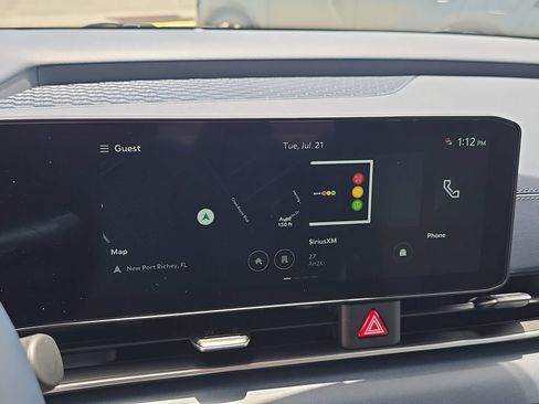 New 2026 Kia Carnival EX FWD image 24