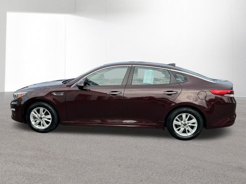 Used 2017 Kia Optima LX w/ Driver Convenience Package FWD image 6