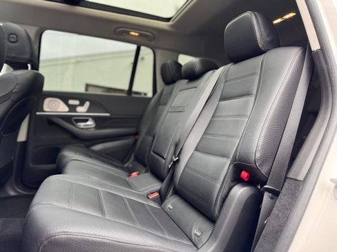 Used 2023 Mercedes-Benz GLS 450 4MATIC image 26