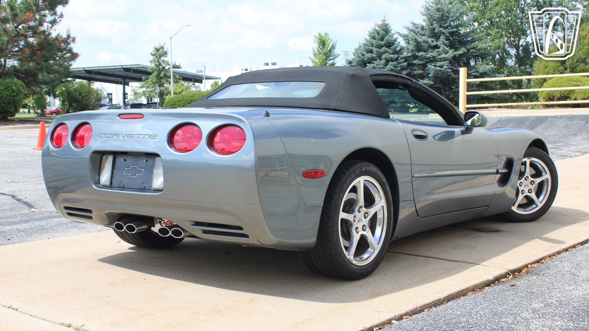 Used 2004 Chevrolet Corvette Convertible w/ Preferred Equipment Group RWD image 29