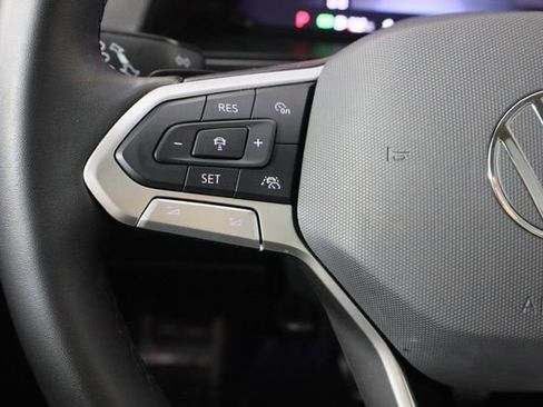 Used 2025 Volkswagen Atlas Peak Edition SE AWD/4WD image 35