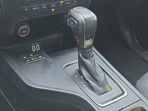 Certified 2019 Ford Ranger XLT w/ Equipment Group 301A Mid image 18