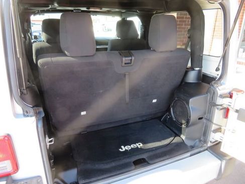 Used 2012 Jeep Wrangler Sahara w/ Connectivity Group image 16