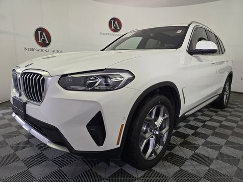 Used 2023 BMW X3 xDrive30i w/ Premium Package image 5