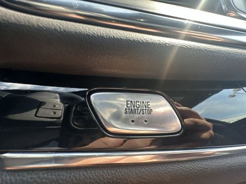 Certified 2023 Buick Enclave Avenir w/ Avenir Technology Package image 18