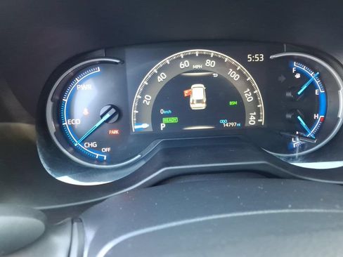 Used 2024 Toyota RAV4 XLE AWD/4WD image 28