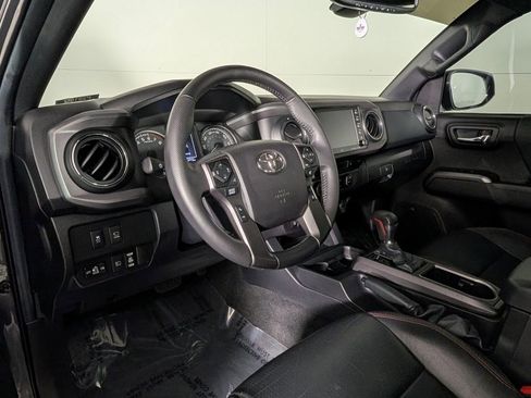 Used 2022 Toyota Tacoma TRD Pro image 4