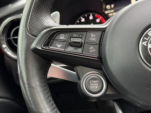 Used 2021 Alfa Romeo Stelvio Ti Sport image 17