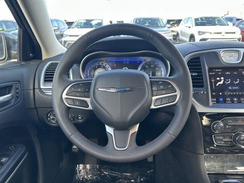 Used 2023 Chrysler 300 Touring L w/ Popular Equipment Group image 10