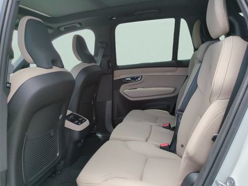 New 2026 Volvo XC90 B6 Plus w/ Protection Package Premier AWD/4WD image 12
