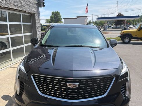 Used 2022 Cadillac XT4 Luxury w/ Cold Weather Package AWD/4WD image 6