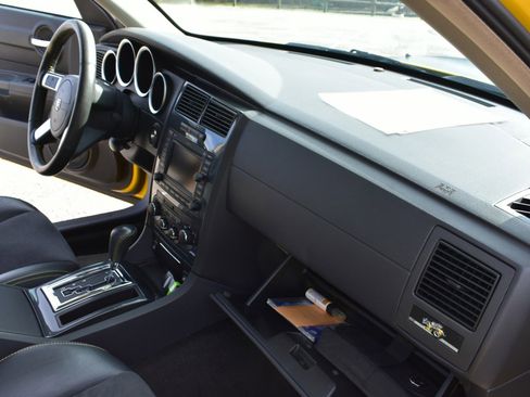 Used 2007 Dodge Charger SRT8 w/ SRT Option Group III image 24