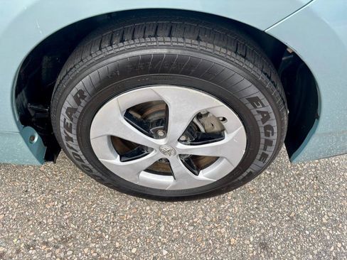 Used 2012 Toyota Prius One image 25