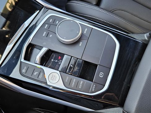 Certified 2023 BMW 330i Sedan w/ Driving Assistance Package image 22