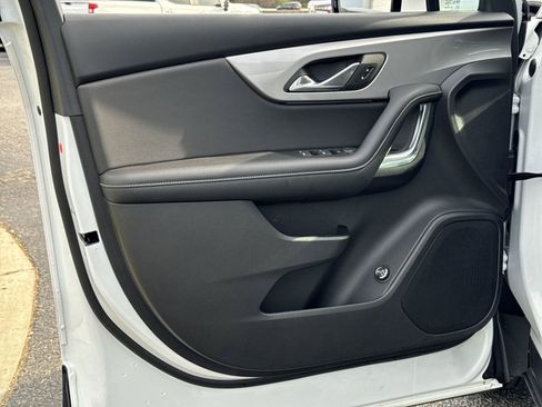 Used 2024 Chevrolet Blazer LT w/ Convenience Package image 14