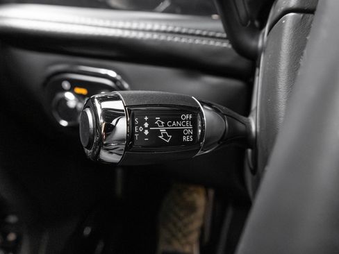 Used 2012 Bentley Mulsanne w/ Premiere Specification Pkg image 69