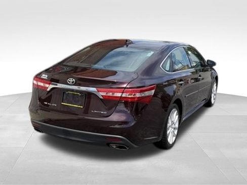 Used 2013 Toyota Avalon Limited FWD image 29