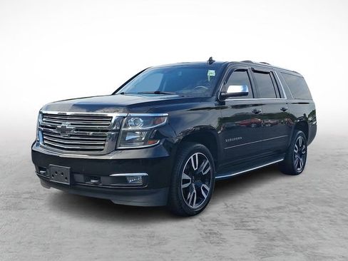 Used 2018 Chevrolet Suburban Premier AWD/4WD image 3