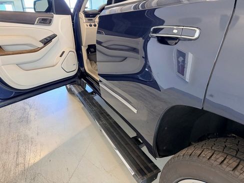 Used 2019 GMC Yukon Denali w/ Denali Ultimate Package image 8