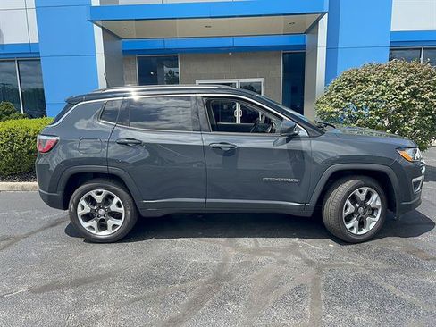 Used 2018 Jeep Compass Limited w/ Navigation Group AWD/4WD image 9