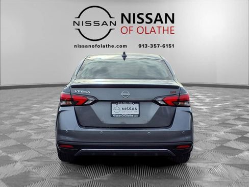 New 2025 Nissan Versa SR w/ Trunk Package FWD image 27
