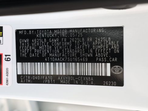 Used 2025 Toyota Camry LE w/ Convenience Package FWD image 33