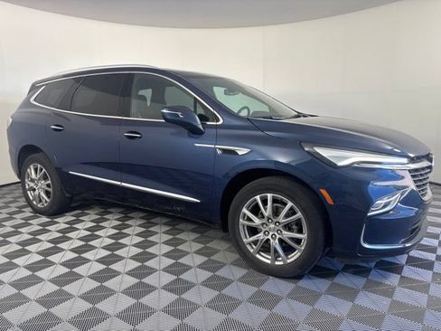 Used 2023 Buick Enclave Essence w/ Experience Buick Package AWD/4WD image 38