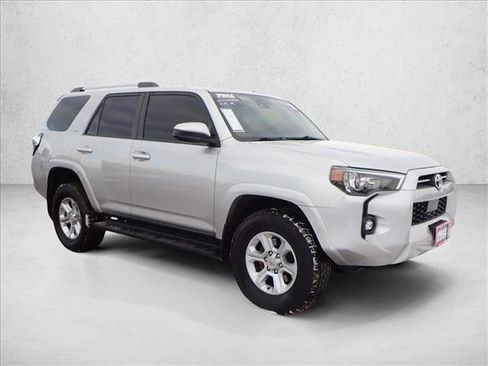 Used 2022 Toyota 4Runner SR5 image 4