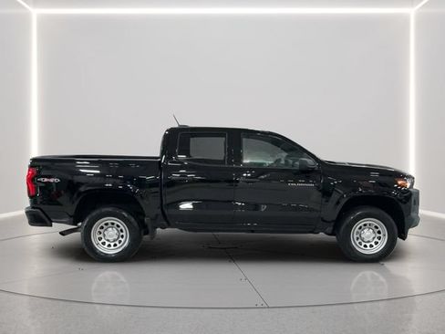 Used 2024 Chevrolet Colorado W/T w/ WT Convenience Package II AWD/4WD image 7