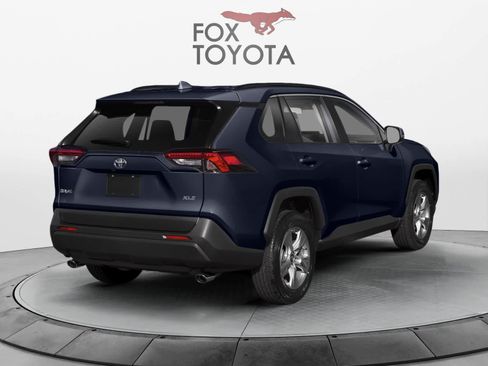 Used 2021 Toyota RAV4 XLE w/ Convenience Package AWD/4WD image 2