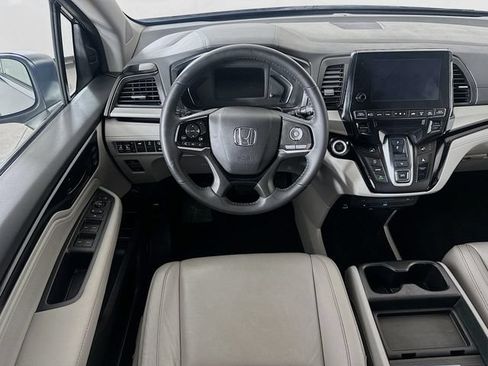 Certified 2023 Honda Odyssey Touring image 4