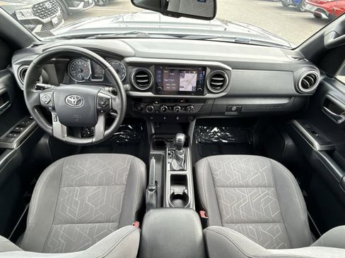 Used 2016 Toyota Tacoma TRD Sport w/ Towing Package image 23