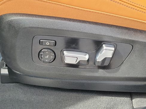 Used 2026 BMW X5 sDrive40i RWD image 22