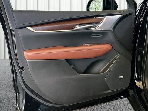 Used 2023 Cadillac XT5 Premium Luxury w/ Technology Package FWD image 16