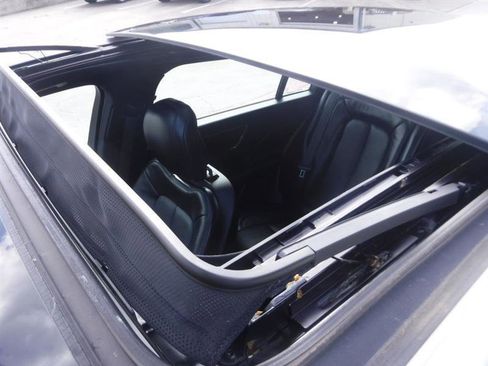 Used 2017 Lincoln Continental Select w/ Climate Package image 18