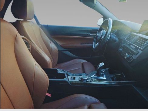 Used 2015 BMW M235i Convertible image 6