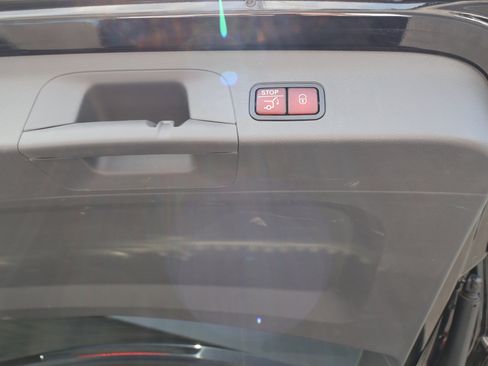 Certified 2020 Mercedes-Benz GLS 450 4MATIC image 24