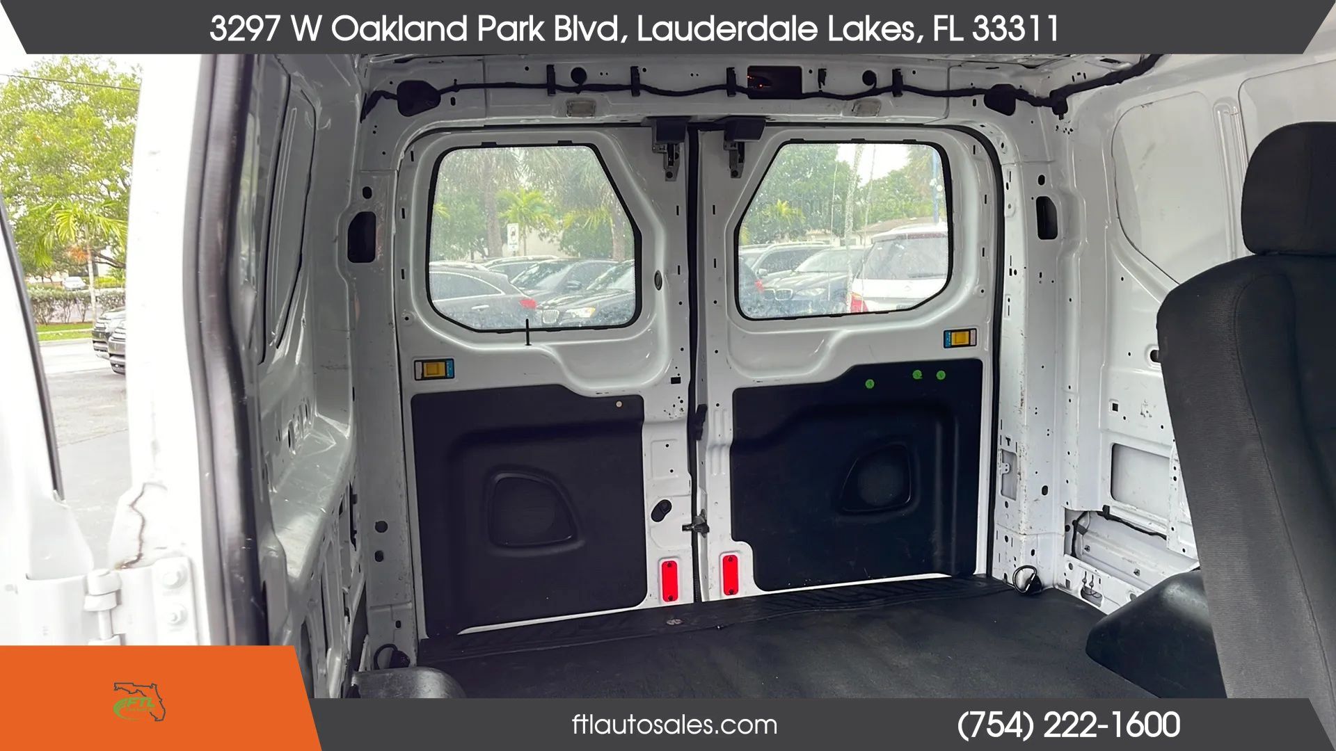 Used 2015 Ford Transit 150 130 Low Roof w/ Exterior Upgrade Package RWD image 34