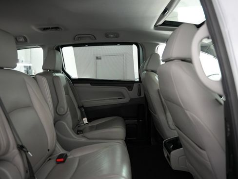 Used 2018 Honda Odyssey EX-L image 42