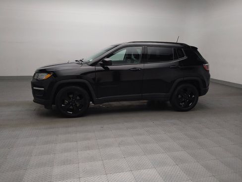 Used 2019 Jeep Compass Latitude FWD image 2