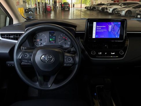 Used 2025 Toyota Corolla LE FWD image 13