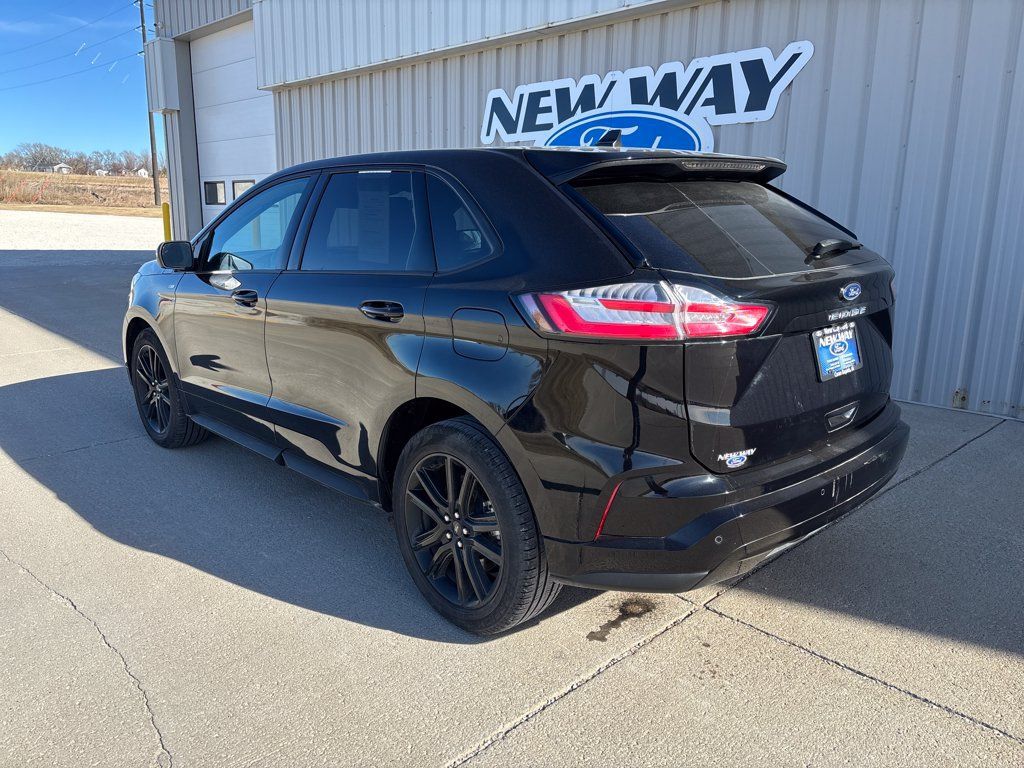 Certified 2024 Ford Edge ST-Line AWD/4WD image 8