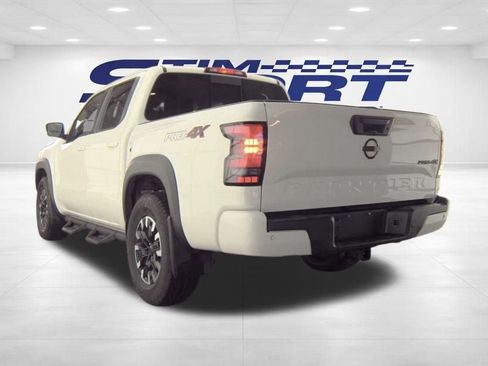 Used 2024 Nissan Frontier PRO-4X w/ Pro Convenience Package image 7