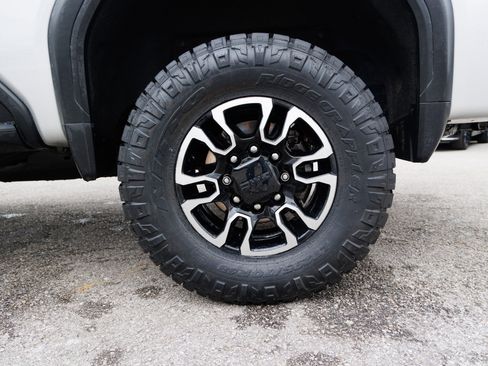 Used 2020 GMC Sierra 2500 SLE w/ SLE Value Package; image 18