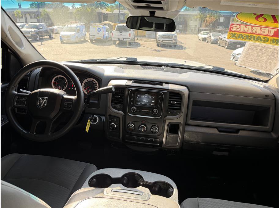 Used 2018 RAM 2500 Tradesman w/ Chrome Appearance Group AWD/4WD image 17