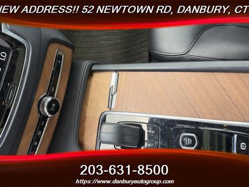 Used 2022 Volvo XC90 T8 Inscription Expression w/ Advanced Package AWD/4WD image 22